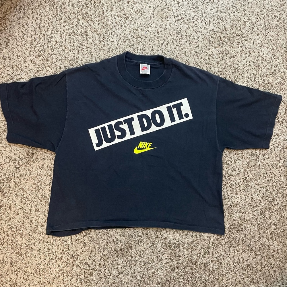 Vintage Nike Single Stitch Crop Top.